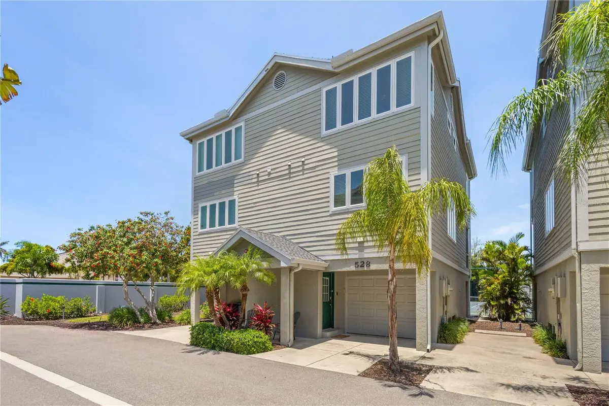 528 Forest Way, Longboat Key, FL 34228 - #1