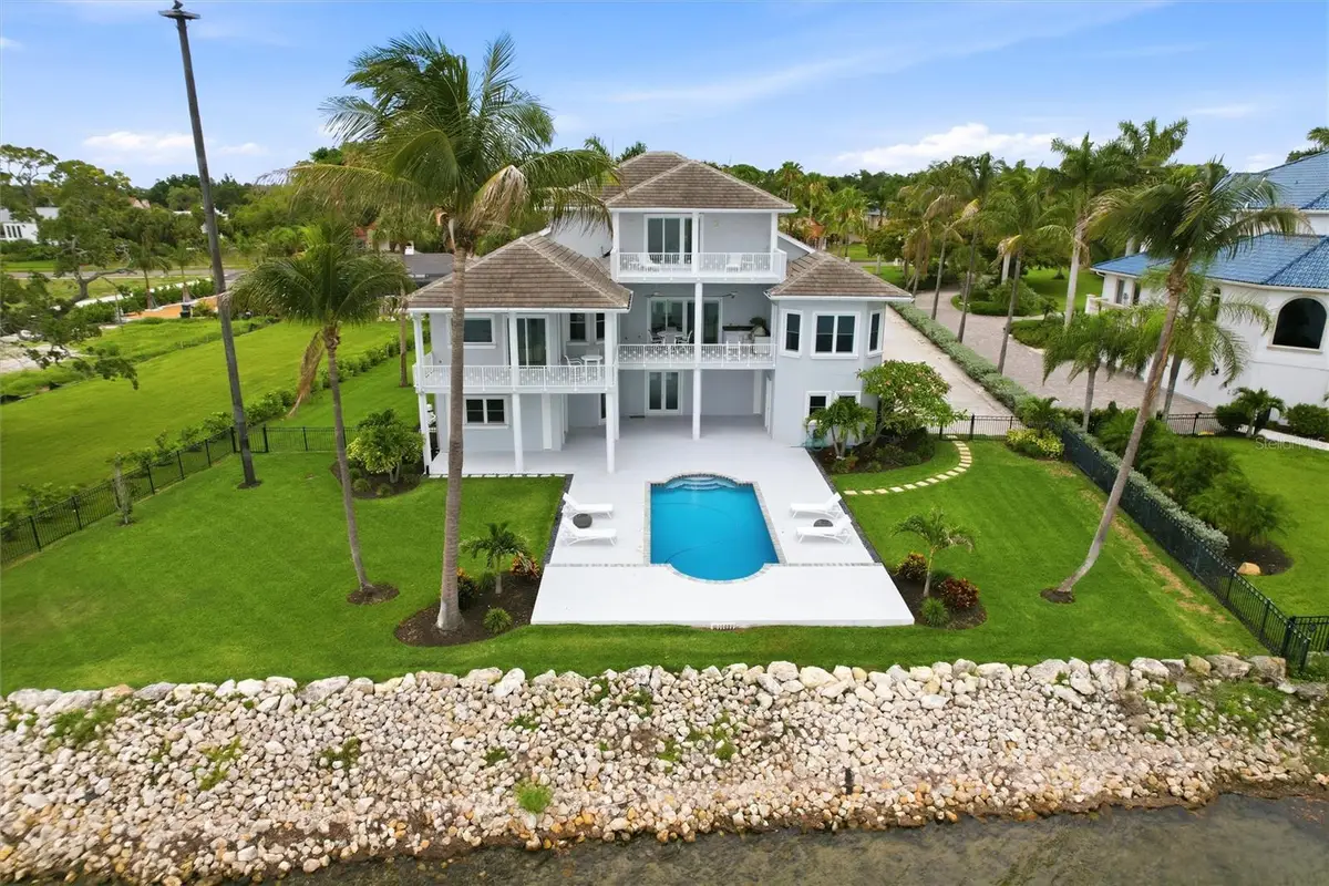7524 Westmoreland Drive, Sarasota, FL 34243 - #1