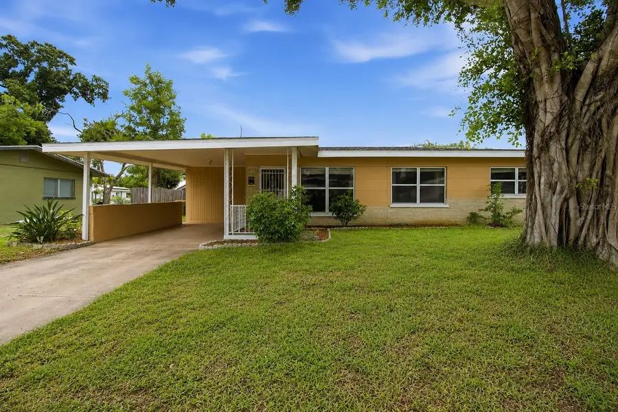 330 Crosby Court, Sarasota, FL 34237 - #2