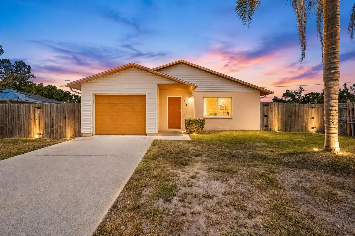 904 16th Street E, Palmetto, FL 34221 - #1