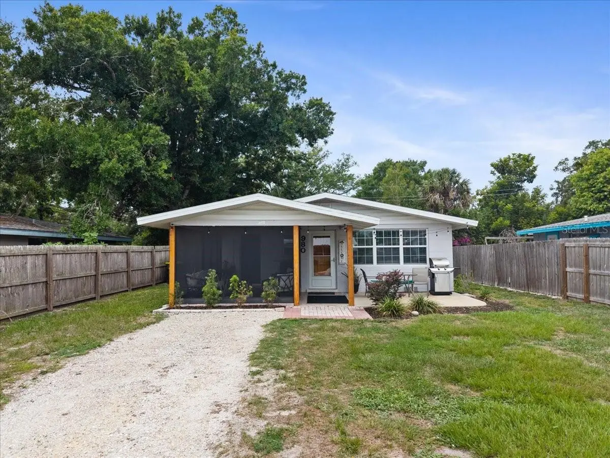 980 Charlotte Avenue, Sarasota, FL 34237 - #1