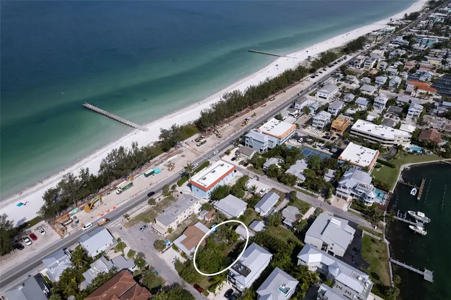 106 11th Street S, Bradenton Beach, FL 34217 - #2