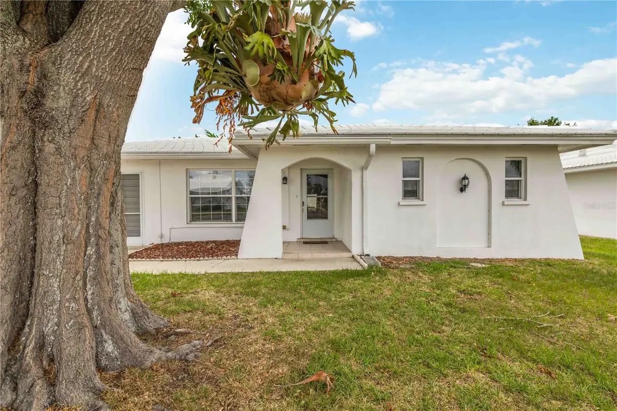 4001 Chinaberry Road, Bradenton, FL 34208 - #1
