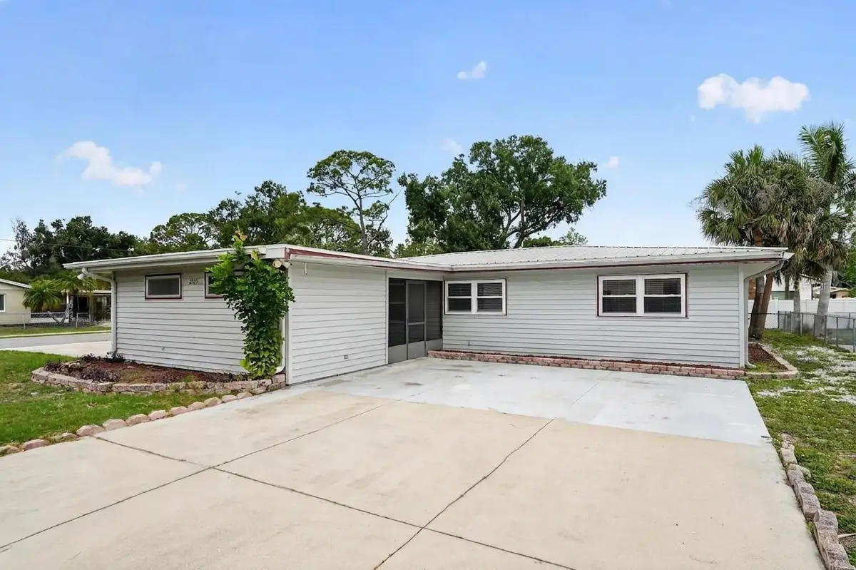 2505 Wood Street, Sarasota, FL 34237 - #1