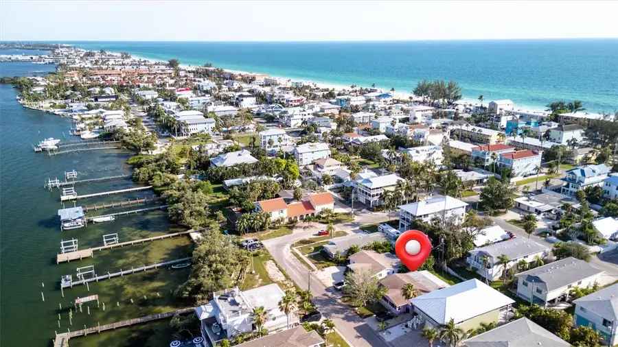 2404 Avenue A, Bradenton Beach, FL 34217 - #2