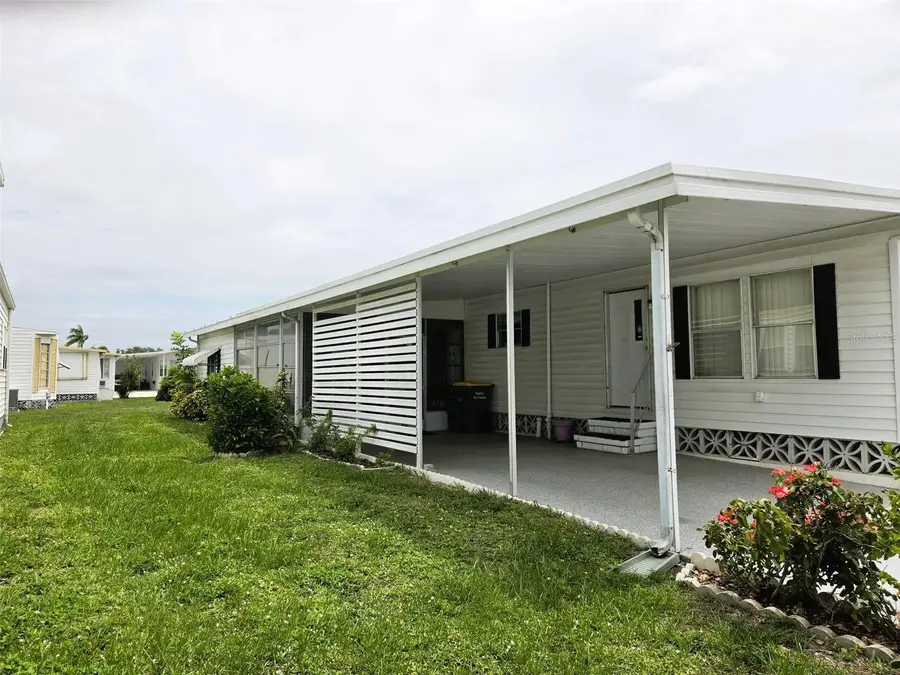 3329 Oakwood Boulevard N, Sarasota, FL 34237 - #2