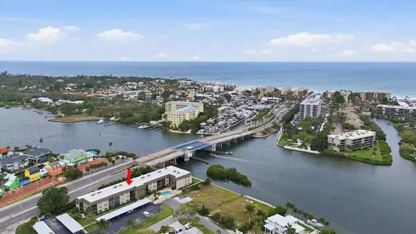 6470 Hollywood Boulevard #208, SARASOTA, FL 34231