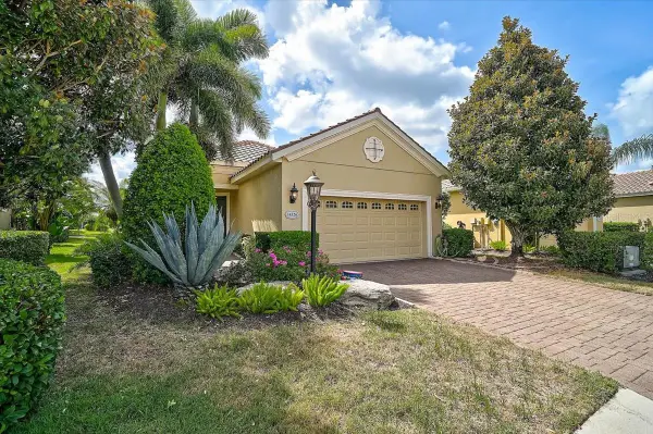 14326 Stirling Drive, BRADENTON, FL 34202