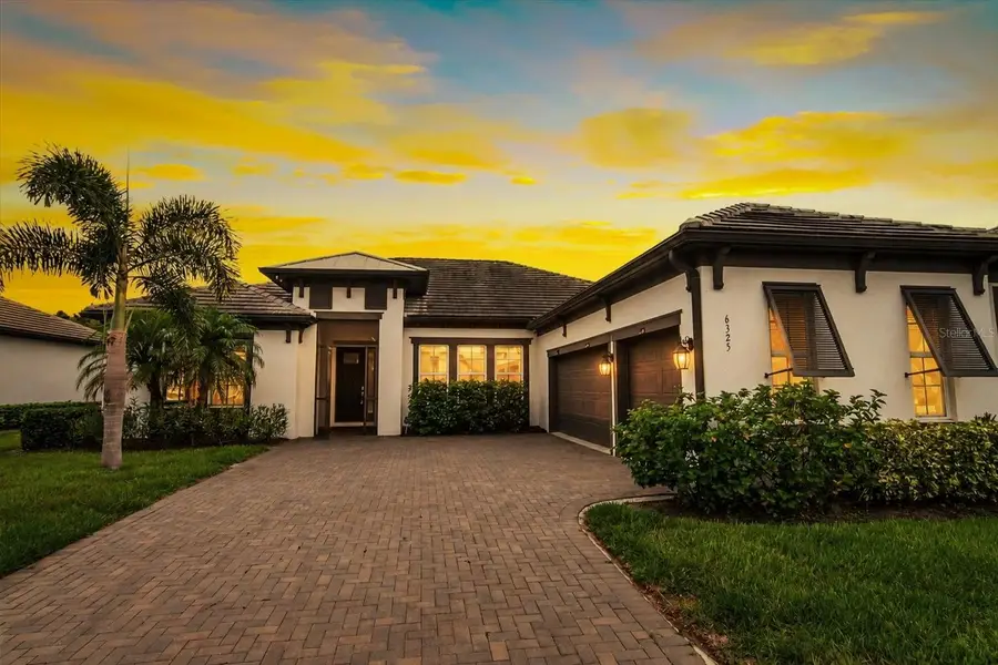 6325 Rivo Lakes Boulevard, Sarasota, FL 34241 - #2