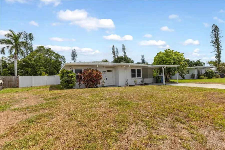 609 20th Avenue W, Bradenton, FL 34205 - #2