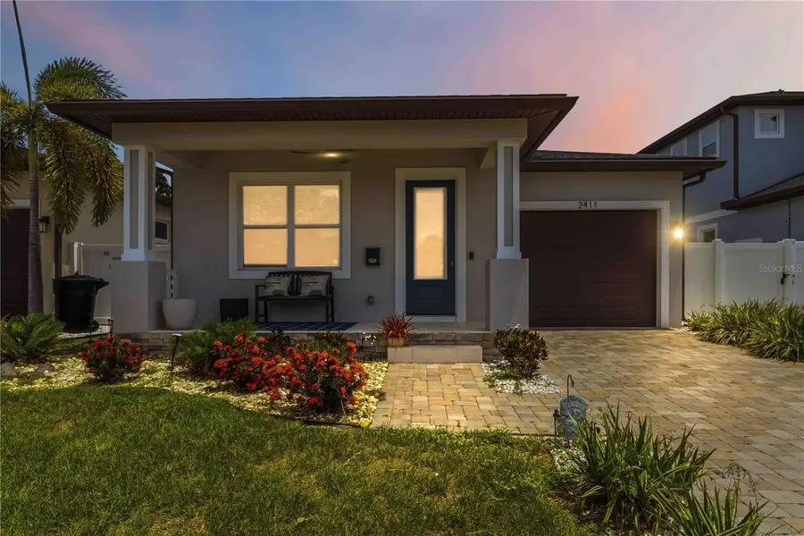 2411 17th Avenue N, Saint Petersburg, FL 33713 - #2