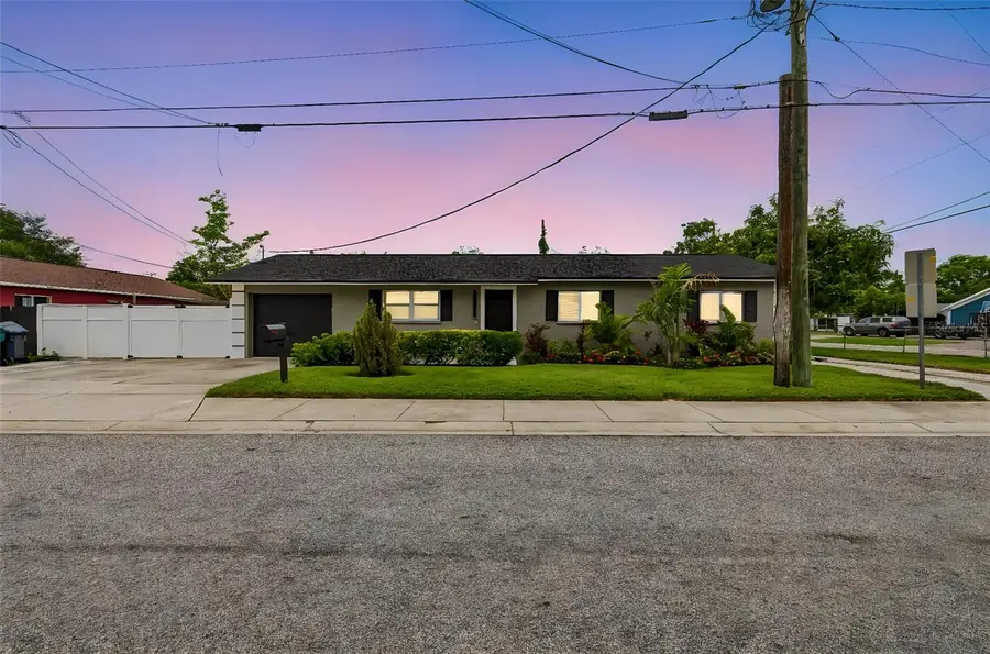 1129 4th Avenue W, Palmetto, FL 34221 - #2
