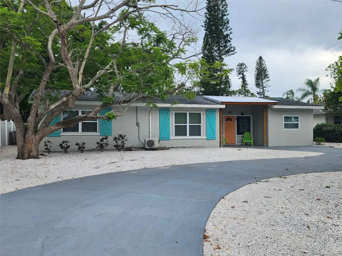 7511 1st Avenue W, Bradenton, FL 34209 - #1