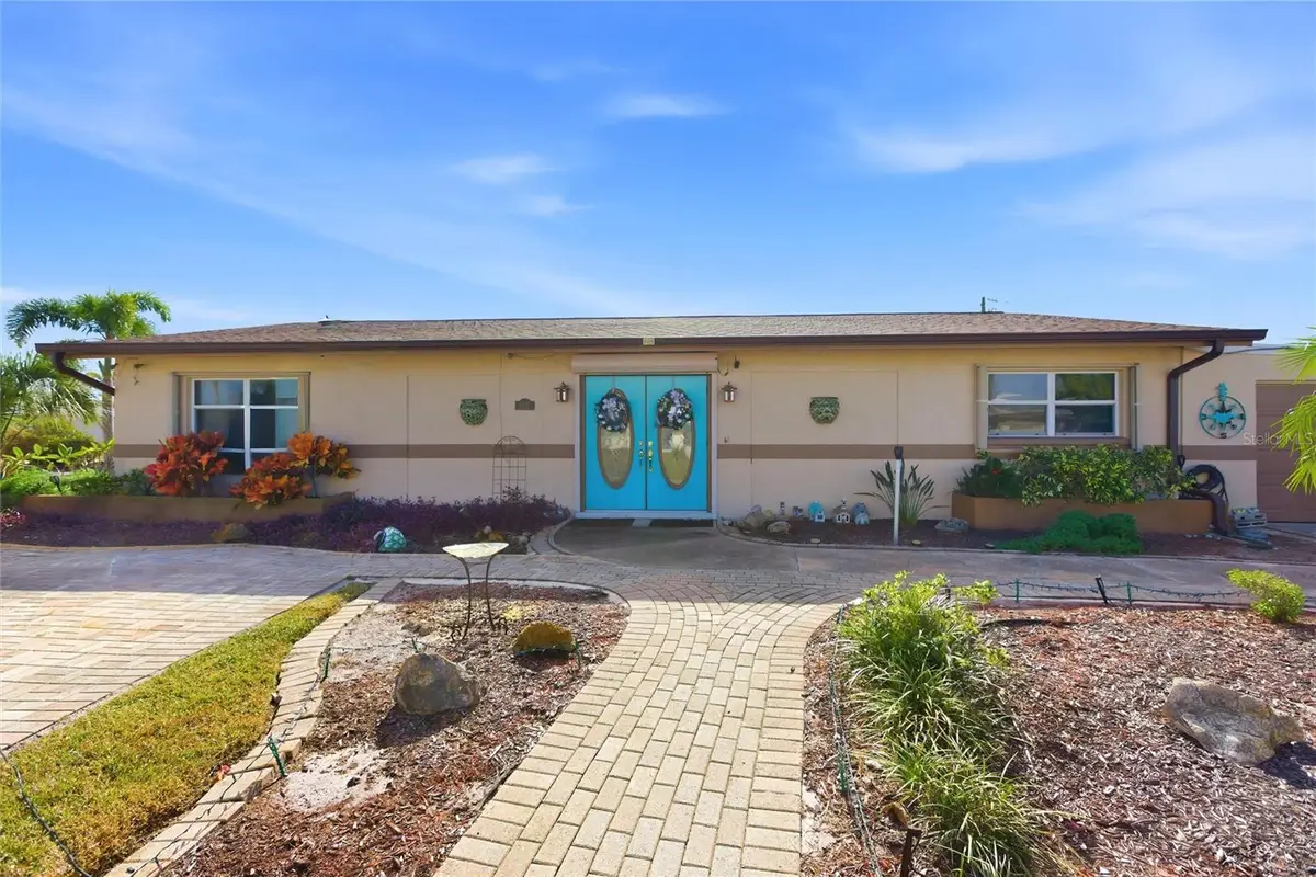 608 La Gorce Dr, Venice, FL 34293 - #1