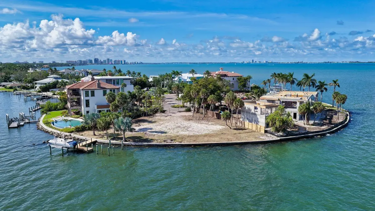 305 S South Shore Drive S, Sarasota, FL 34234 - #1