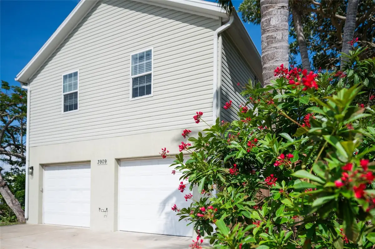 3909 117th Street W, Bradenton, FL 34210 - #1