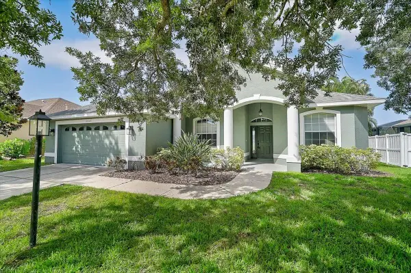 10647 Old Grove Circle, BRADENTON, FL 34212