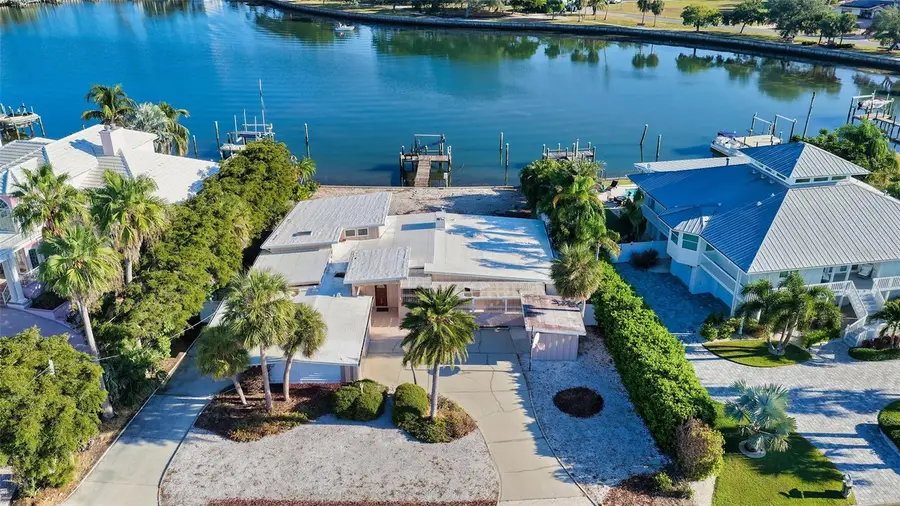 355 S Shore Drive, Sarasota, FL 34234 - #2