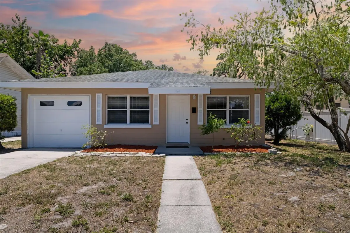 808 26th Street W, Bradenton, FL 34205 - #1