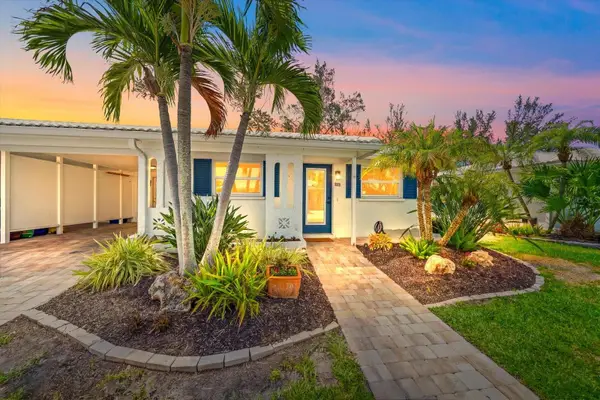 578 Spanish Drive S, LONGBOAT KEY, FL 34228