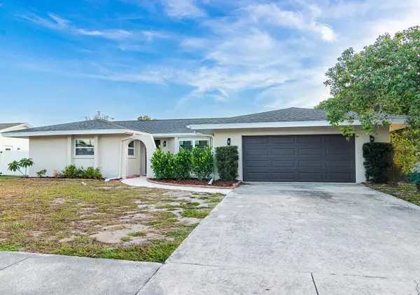 1115 Southern Pine Lane, SARASOTA, FL 34243