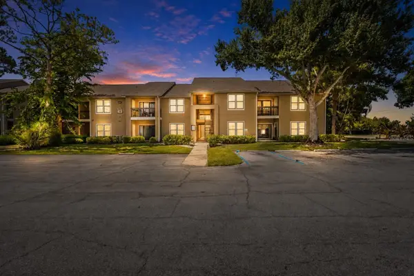 4057 Crockers Lake Boulevard #17, SARASOTA, FL 34238