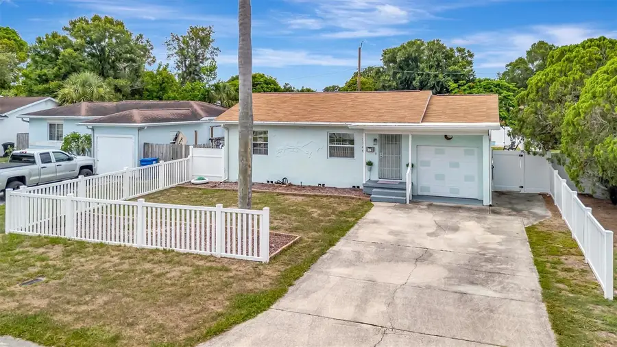 3144 33rd Avenue N, Saint Petersburg, FL 33713 - #3