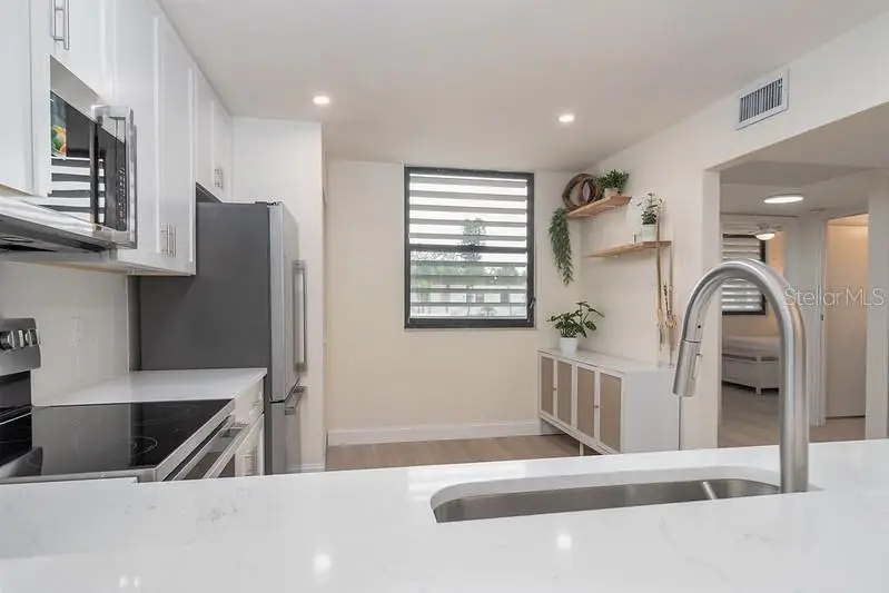 223 Lakewood Drive #223, Bradenton, FL 34210 - #3