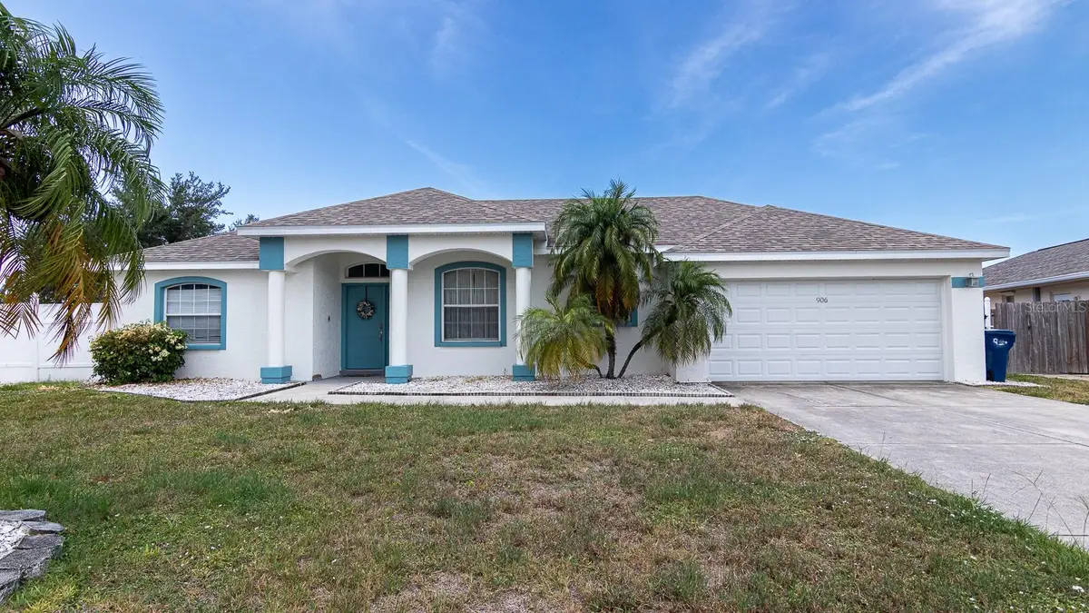 906 Wee Burn Place, Sarasota, FL 34243 - #1