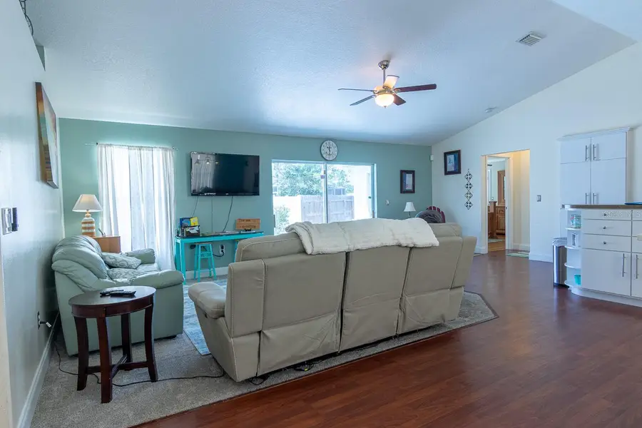906 Wee Burn Place, Sarasota, FL 34243 - #3