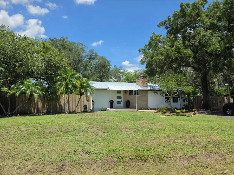 1205 Willis Avenue, Sarasota, FL 34232 - #2