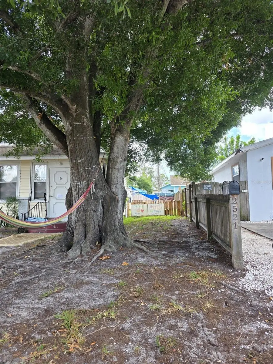 2517 19th Avenue W, Bradenton, FL 34205 - #2