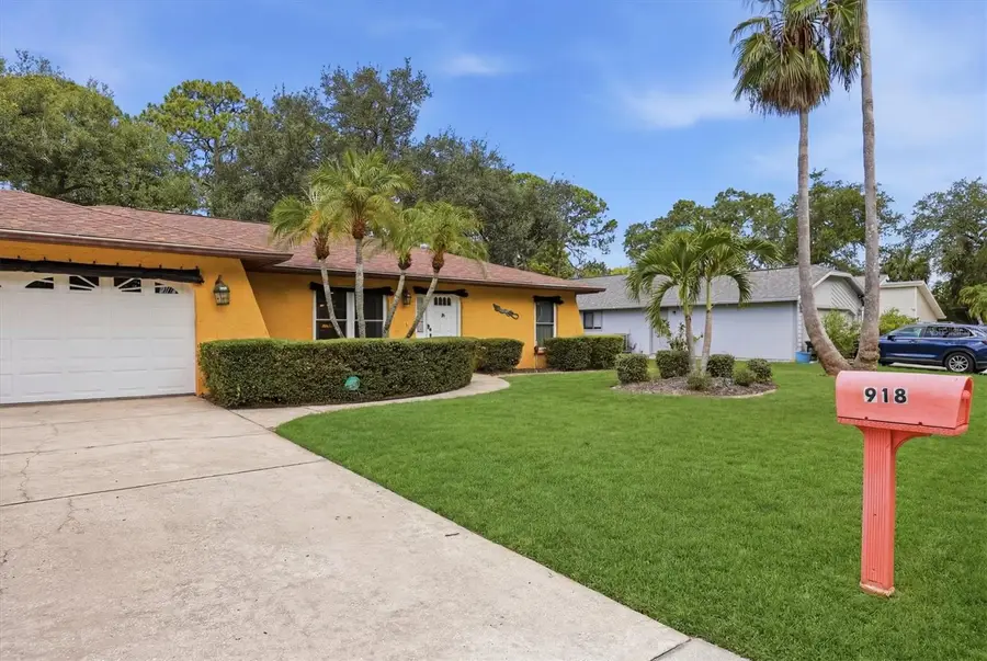 918 Ell Way, Sarasota, FL 34243 - #2