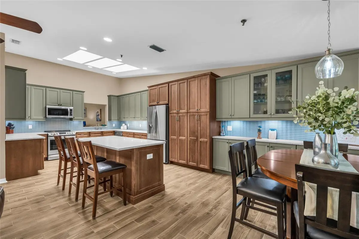 2350 Harbour Oaks Drive, Longboat Key, FL 34228 - #1