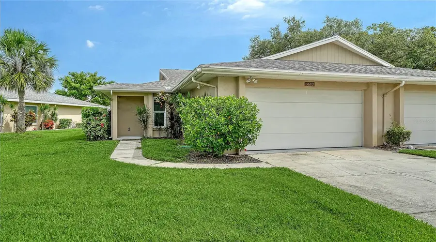 5689 Evergreen Drive #18, Sarasota, FL 34233 - #2