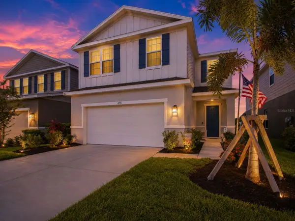8715 Sunshower Place, PARRISH, FL 34219