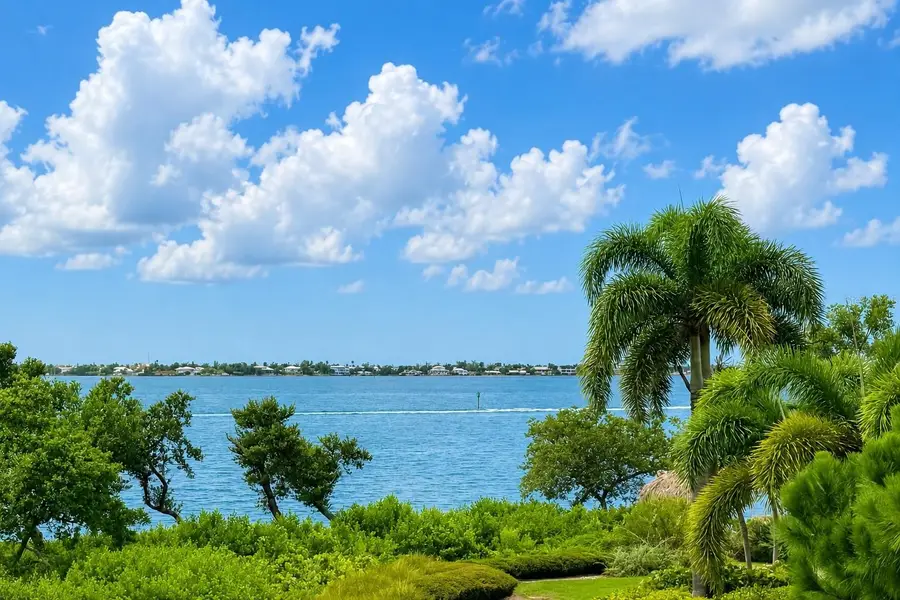 264 Saint Lucia Drive #201, Bradenton, FL 34209 - #3