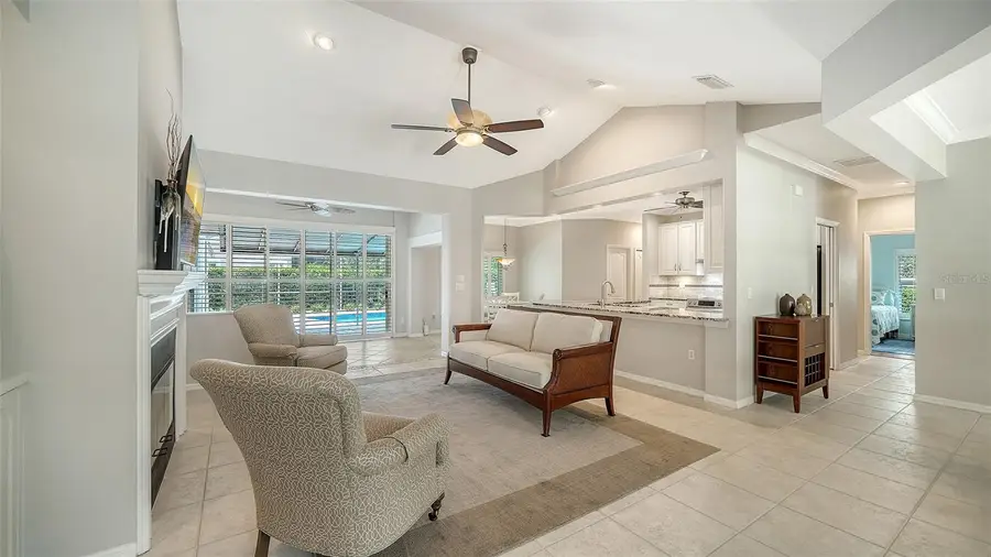4322 Highland Oaks Circle, Sarasota, FL 34235 - #2