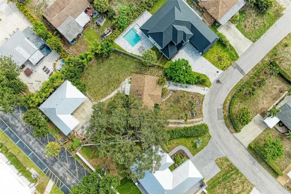 1300 Loma Linda Court, SARASOTA, FL 34239