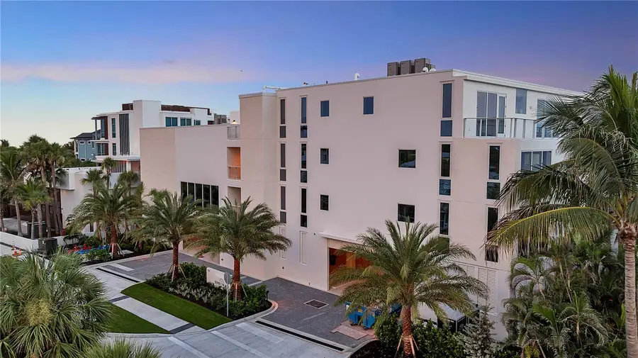 70 Avenida Veneccia #304, Sarasota, FL 34242 - #2
