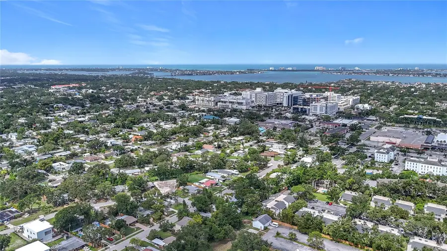 2220 Bahia Vista Street #G5, Sarasota, FL 34239 - #2