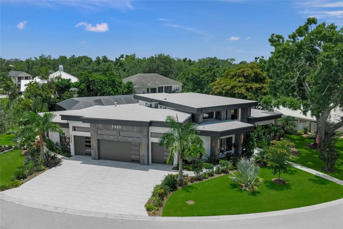 1555 Eastbrook Drive, Sarasota, FL 34231 - #1
