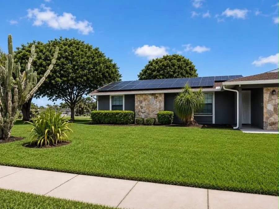 3115 Lockwood Meadows Boulevard, Sarasota, FL 34234 - #2