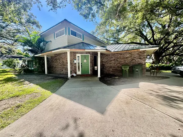 6812 Arbor Oaks Drive, BRADENTON, FL 34209