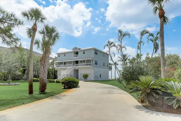 2424 Bay Drive #2424/2426, BRADENTON, FL 34207