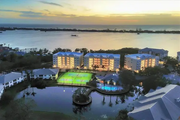 260 Hidden Bay Drive #402, OSPREY, FL 34229
