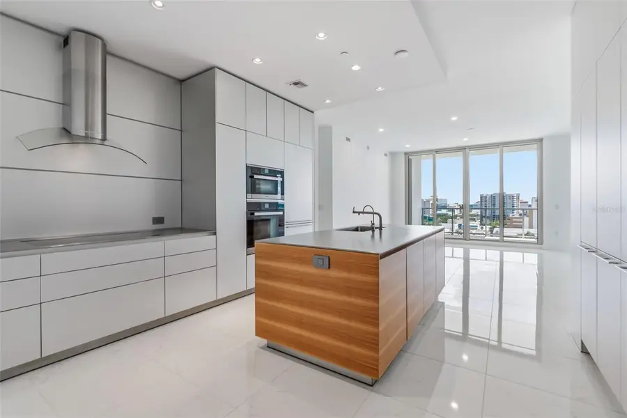 111 S Pineapple Avenue #1103, Sarasota, FL 34236 - #2