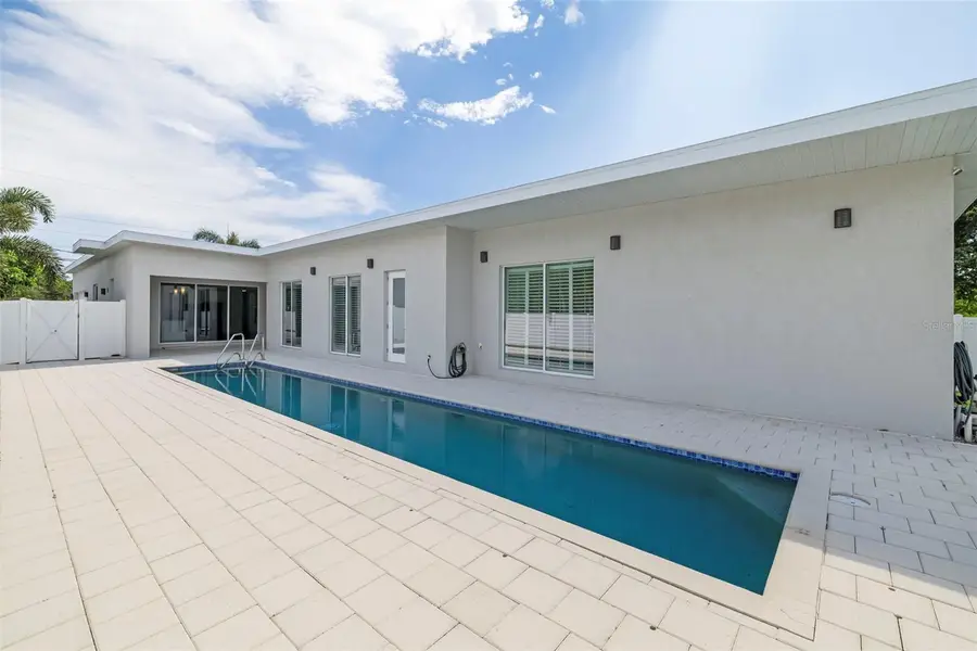 4524 Riverwood Avenue, Sarasota, FL 34231 - #3