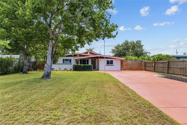 311 62nd Street W, BRADENTON, FL 34209