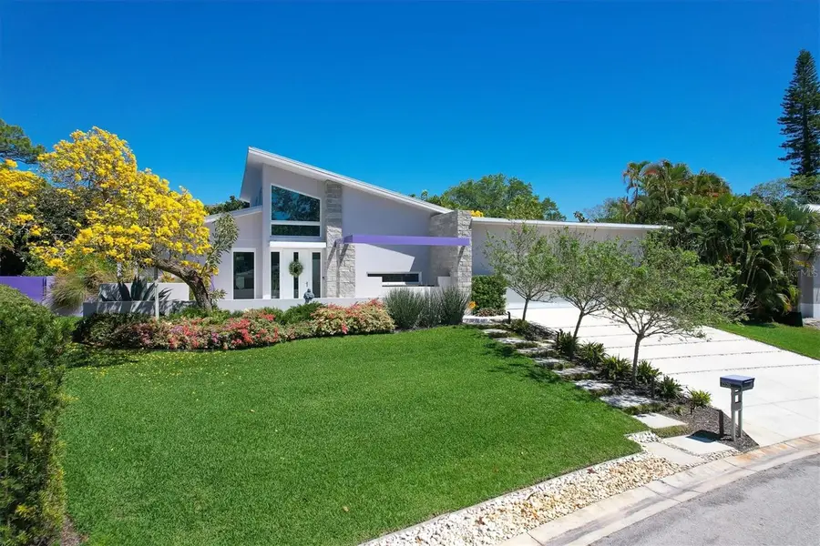 1556 Eastbrook Drive, Sarasota, FL 34231 - #2